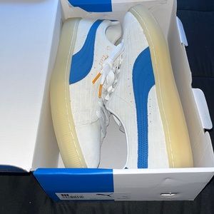 Suede x White Castle puma’s
